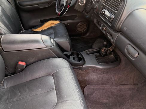 Used 1999 Dodge Durango 4WD image 9