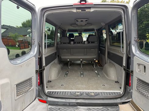 Used 2017 Mercedes-Benz Sprinter 2500 image 12