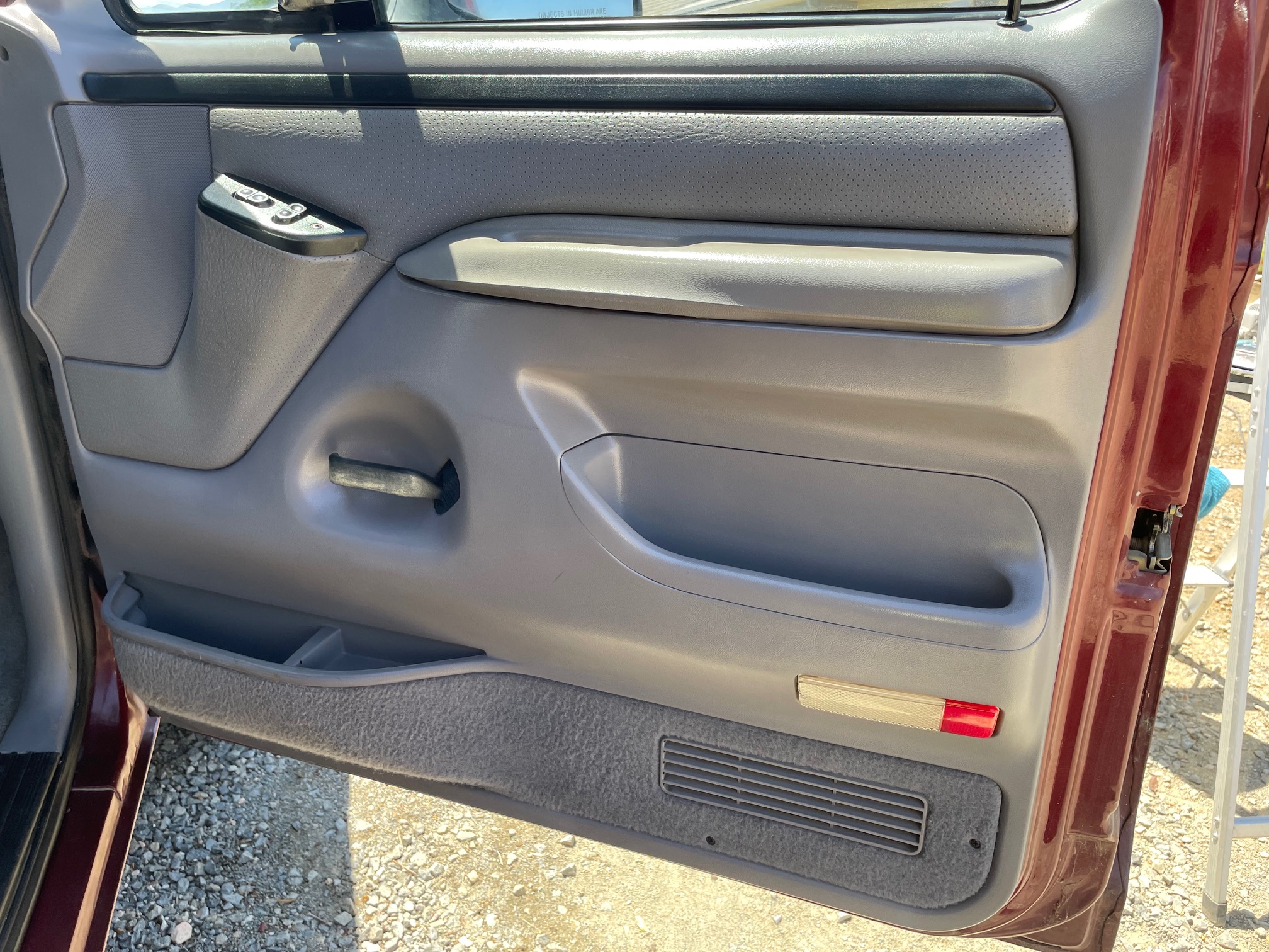 Used 1996 Ford F150 2WD Regular Cab image 9