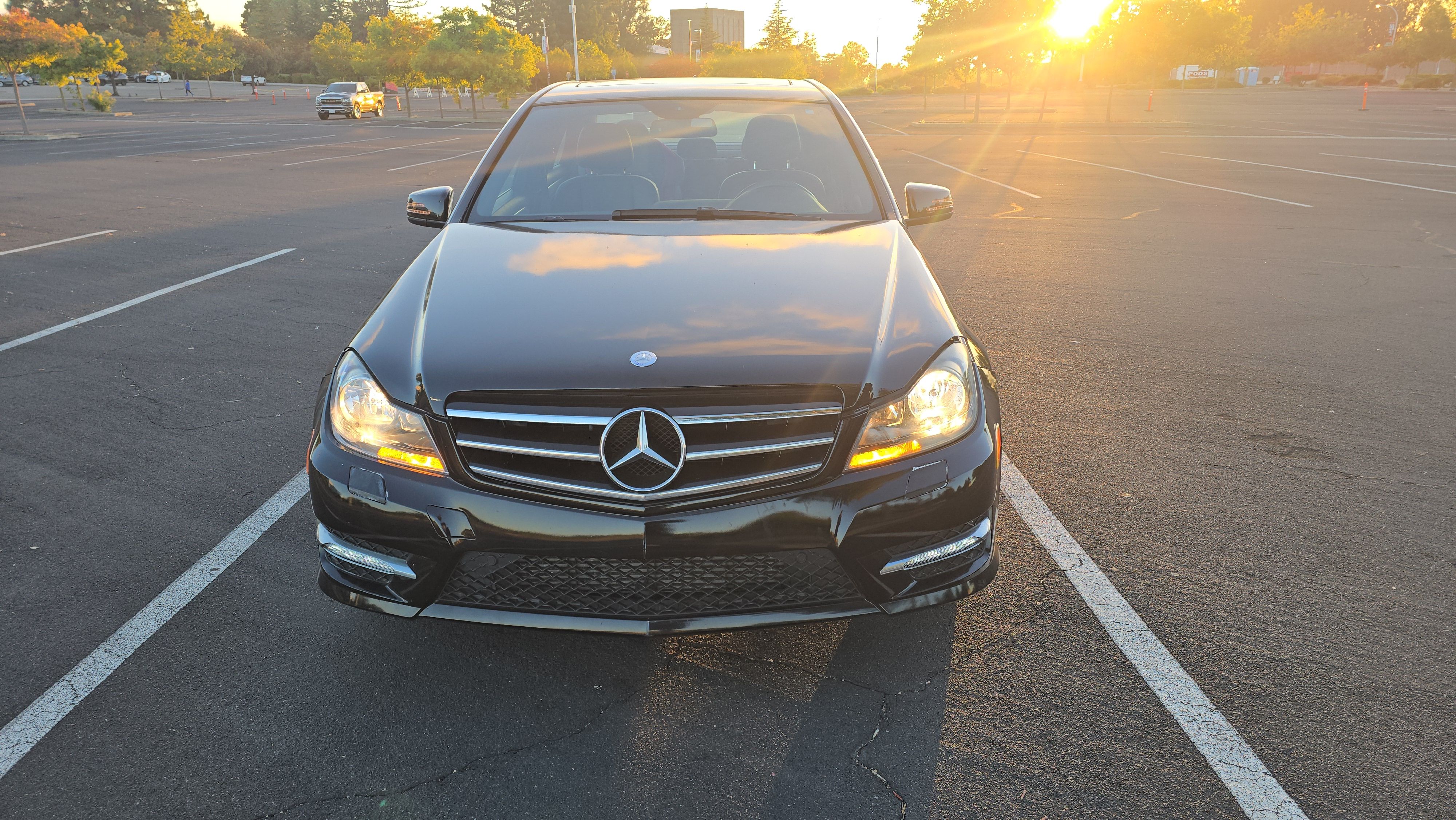 Used 2014 Mercedes-Benz C 250 Sedan image 1