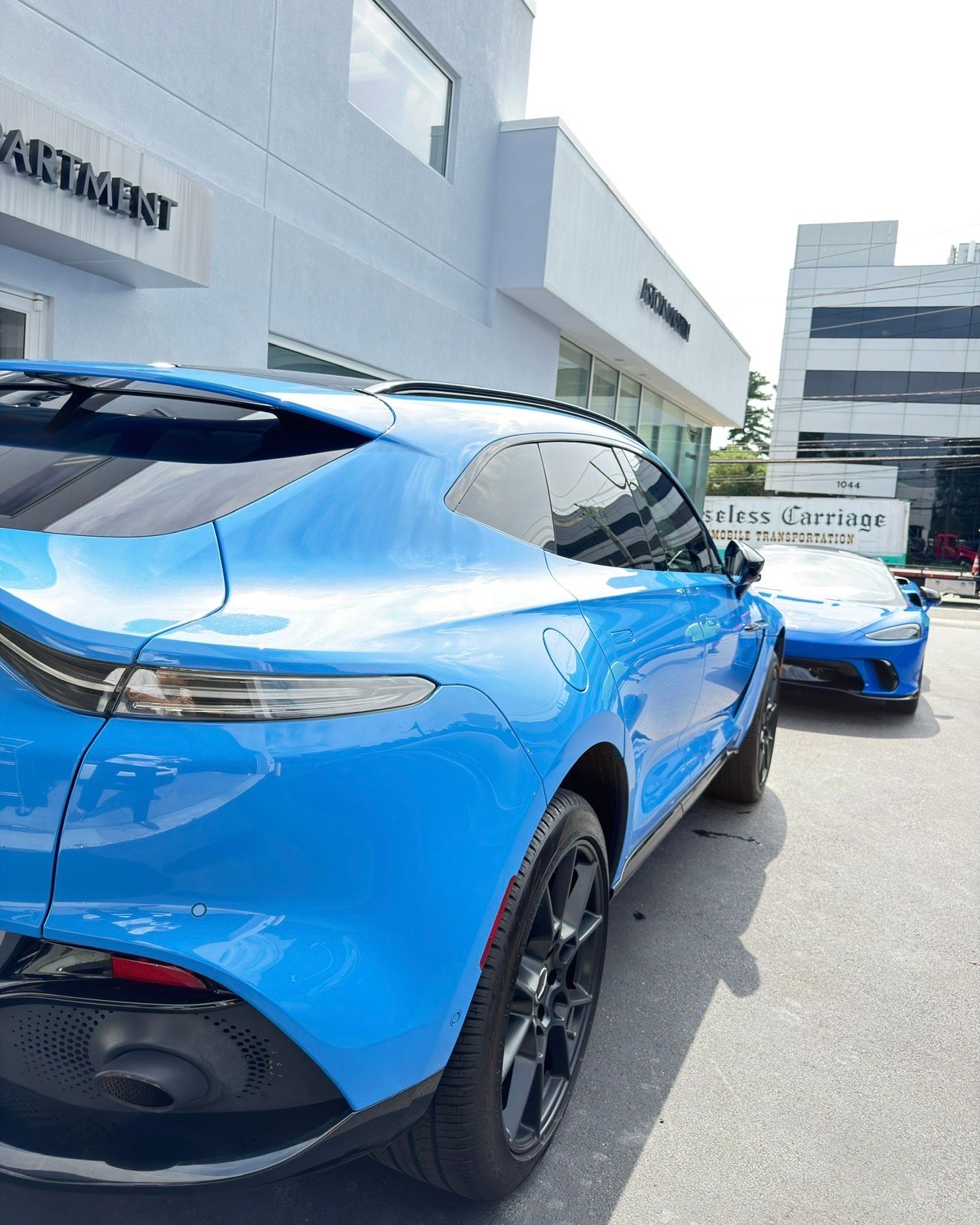 Used 2021 Aston Martin DBX AWD/4WD image 13