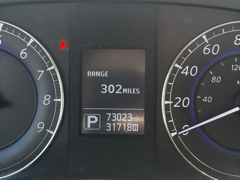 Used 2017 INFINITI QX50 AWD w/ Technology Package image 6