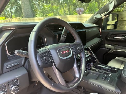 Used 2025 GMC Sierra 2500 AT4X w/ AT4X AEV Edition AWD/4WD image 15