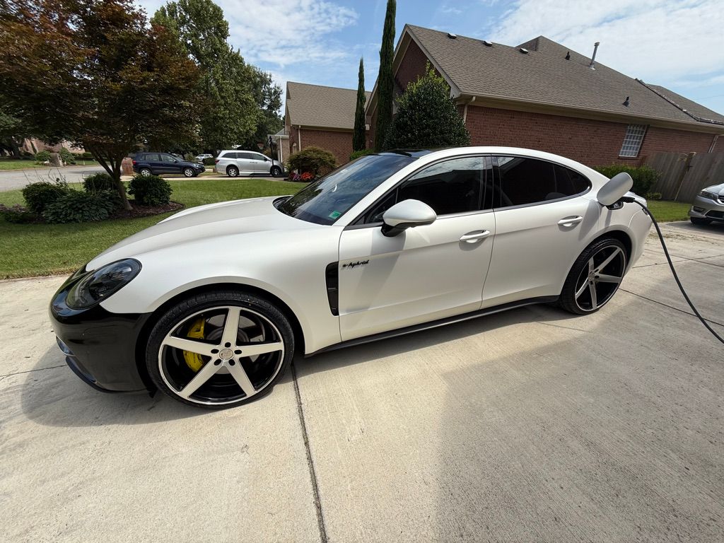 Used 2018 Porsche Panamera 4 w/ Premium Package Plus AWD/4WD image 1