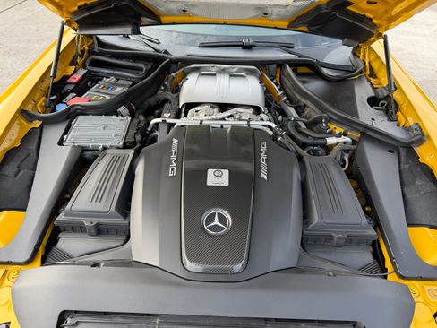 Used 2017 Mercedes-Benz AMG GT S image 30