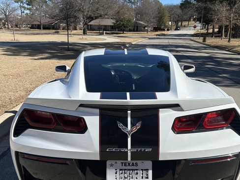Used 2014 Chevrolet Corvette Stingray Coupe image 5