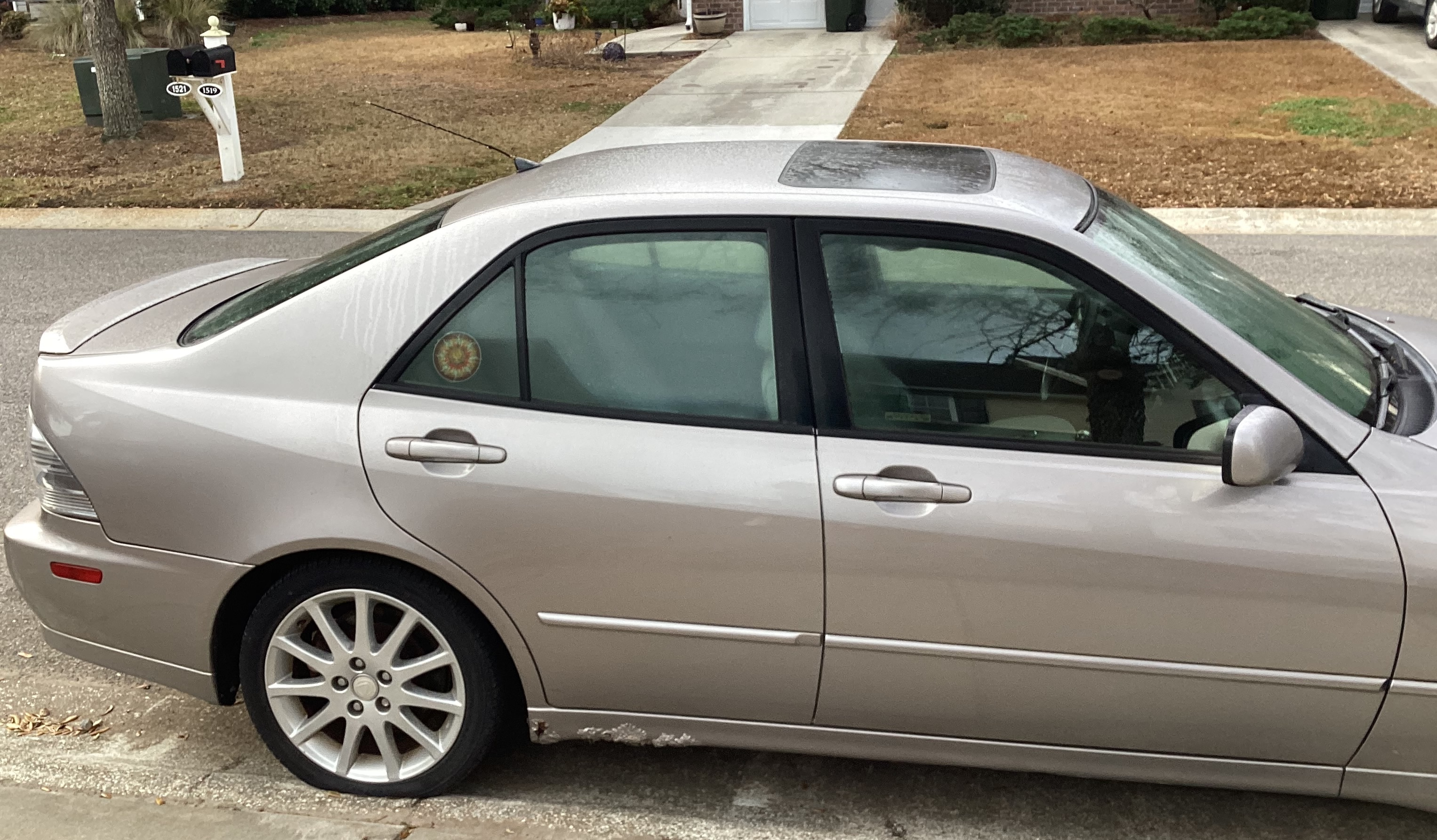 Used 2003 Lexus IS 300 RWD image 5