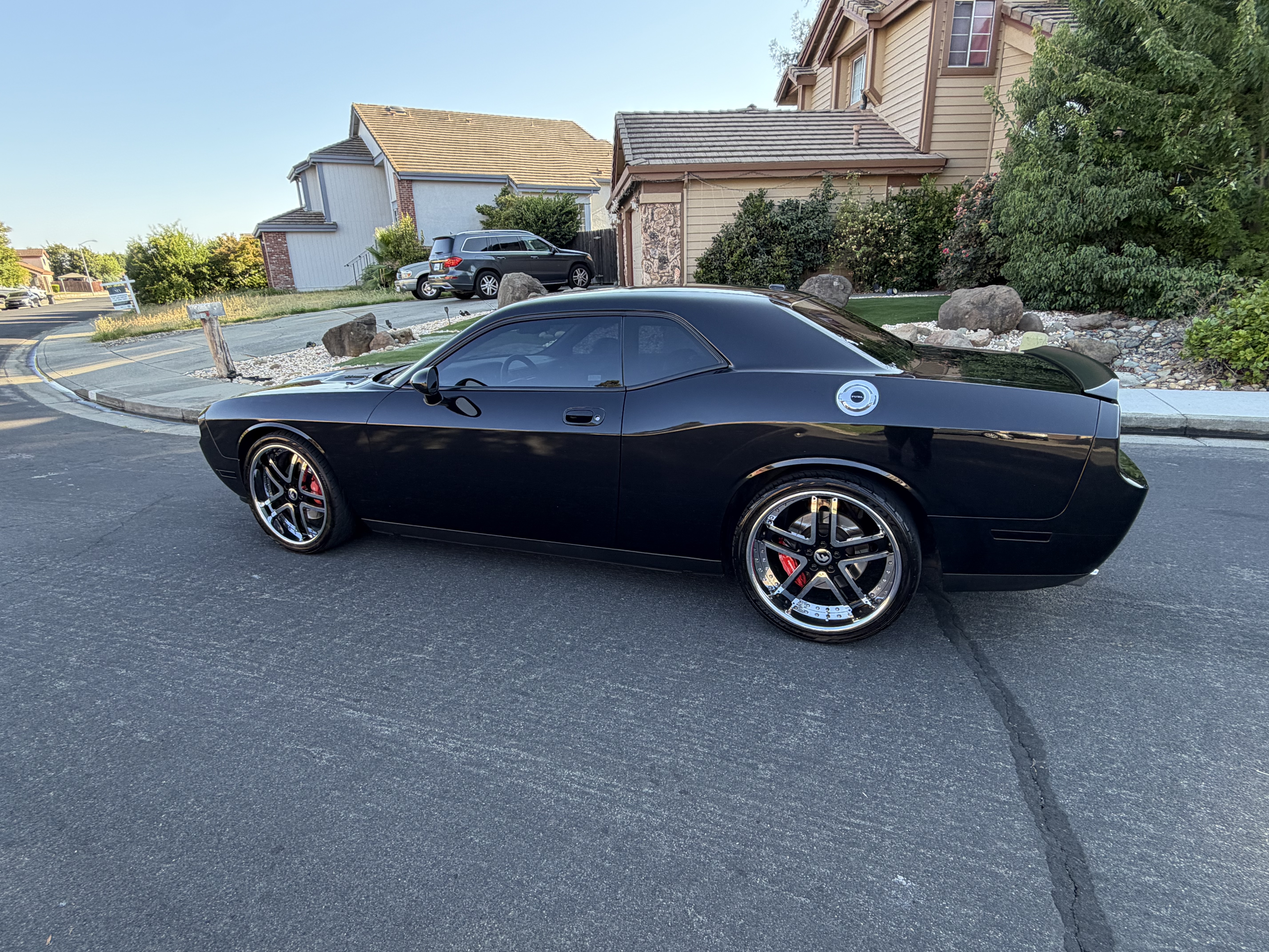 Used 2010 Dodge Challenger SRT8 w/ SRT Option Group II RWD image 1