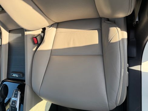 Used 2019 Honda Pilot Touring image 30