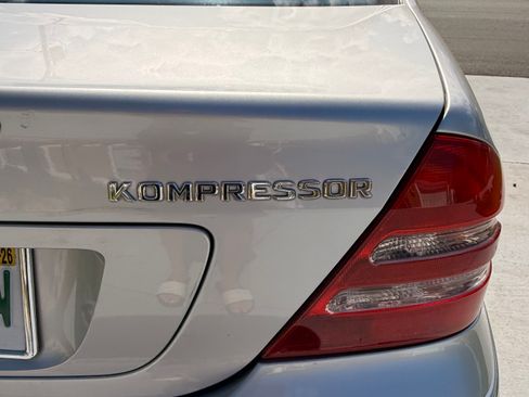 Used 2003 Mercedes-Benz C 230 Sedan image 9
