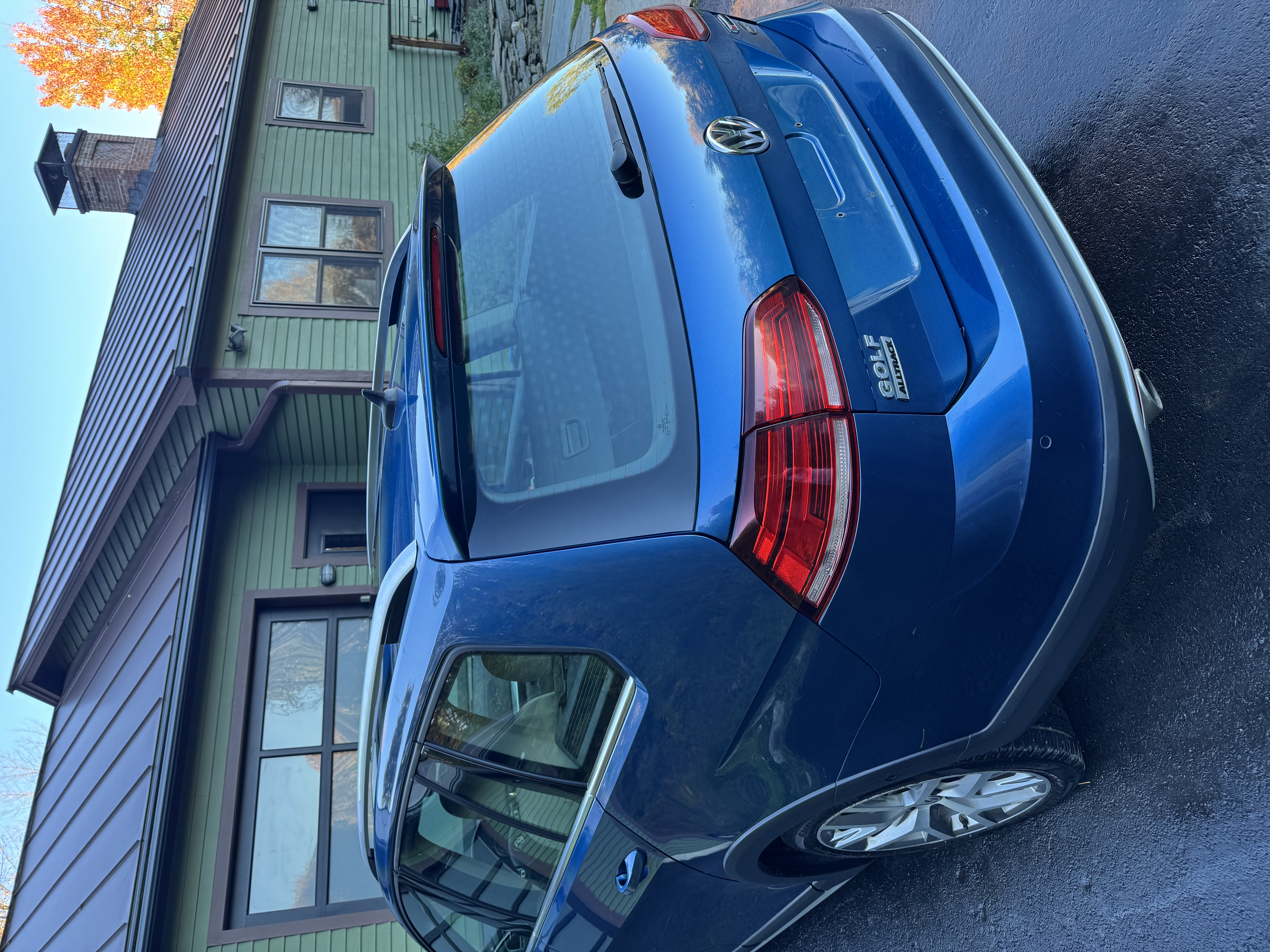Used 2019 Volkswagen Golf Alltrack SE AWD/4WD image 9