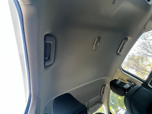 Used 2017 Ford Fusion SE image 16