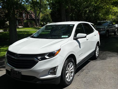 Used 2020 Chevrolet Equinox LT AWD/4WD image 1