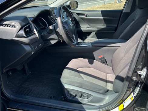Used 2024 Toyota Camry LE image 8