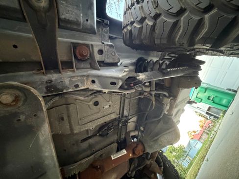 Used 2004 Jeep Wrangler Sahara w/ Dual Top Group image 16