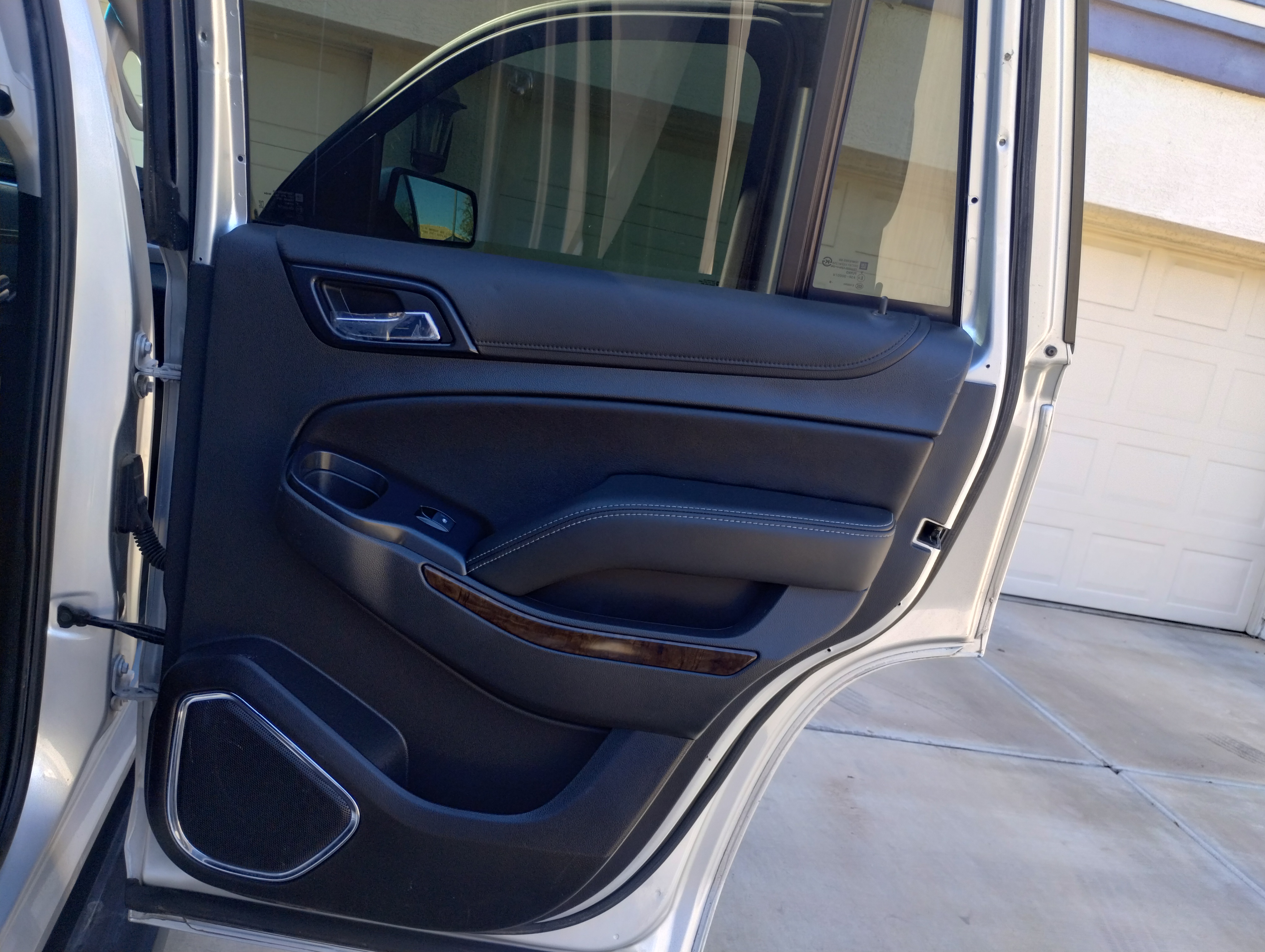 Used 2020 Chevrolet Tahoe 4WD w/ Remote Keyless Entry Package image 20