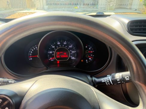 Used 2016 Kia Soul image 16