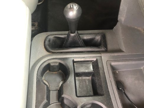 Used 2007 Dodge Ram 2500 Truck ST w/ Trailer Tow Group image 16