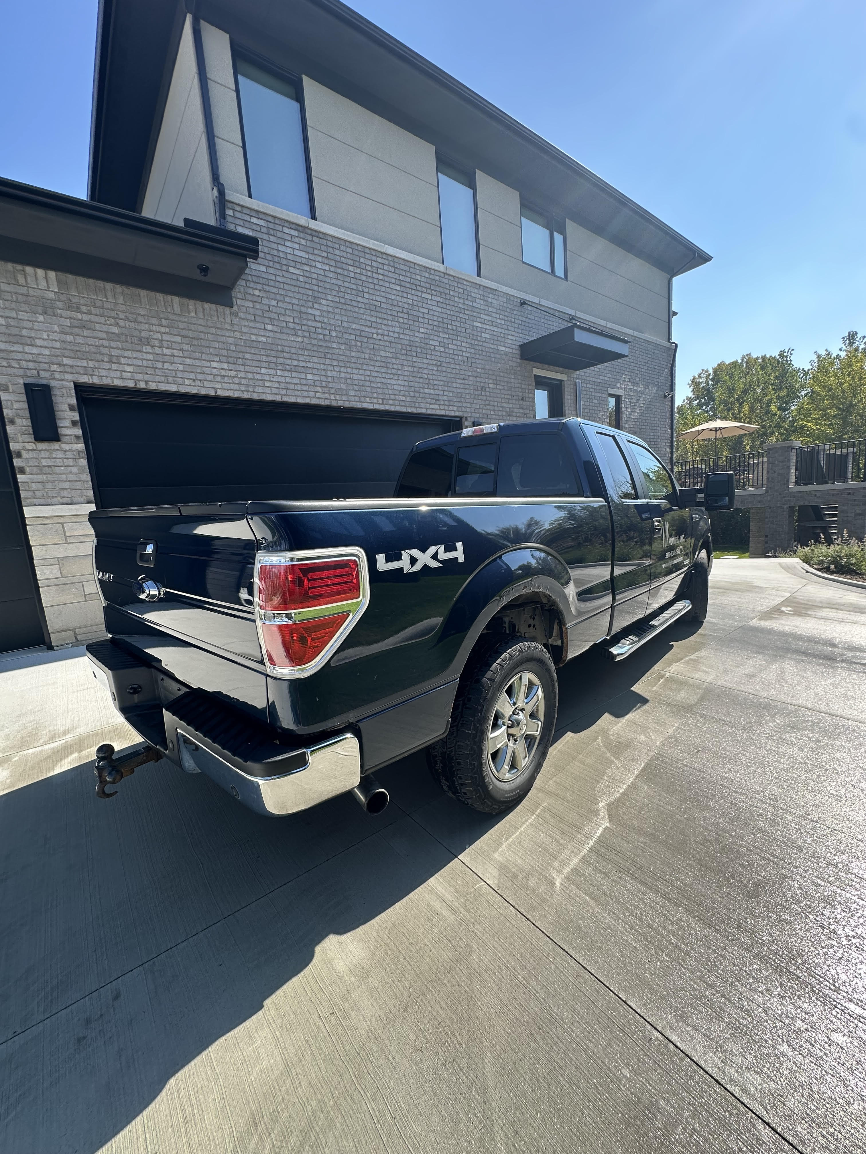 Used 2013 Ford F150 XLT w/ Luxury Equipment Group AWD/4WD image 4