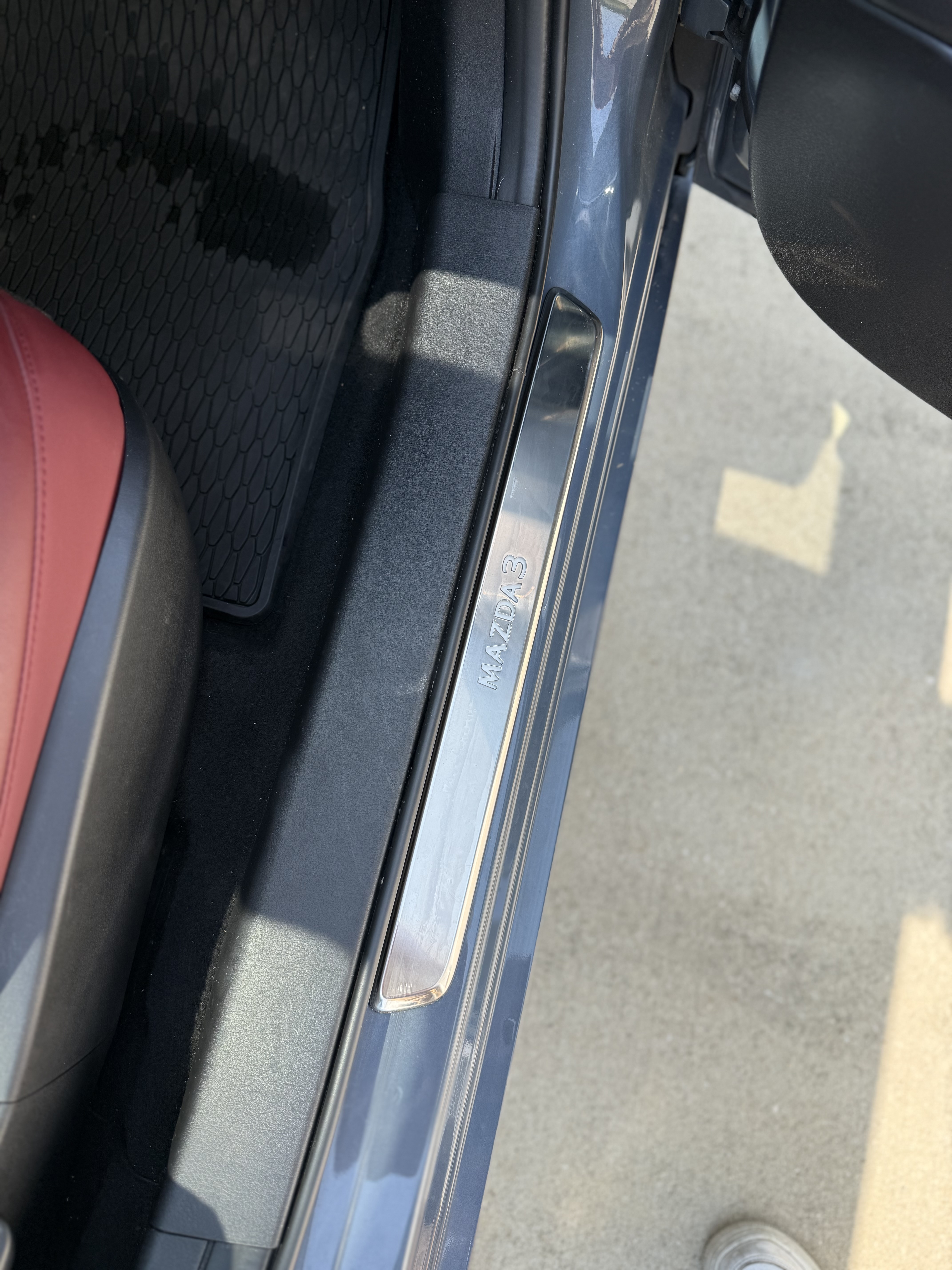 Used 2022 MAZDA MAZDA3 s FWD image 4