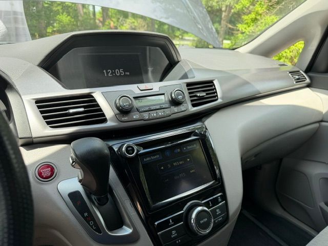 Used 2014 Honda Odyssey EX image 9