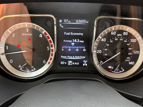 Used 2016 Nissan Titan Platinum Reserve AWD/4WD image 9