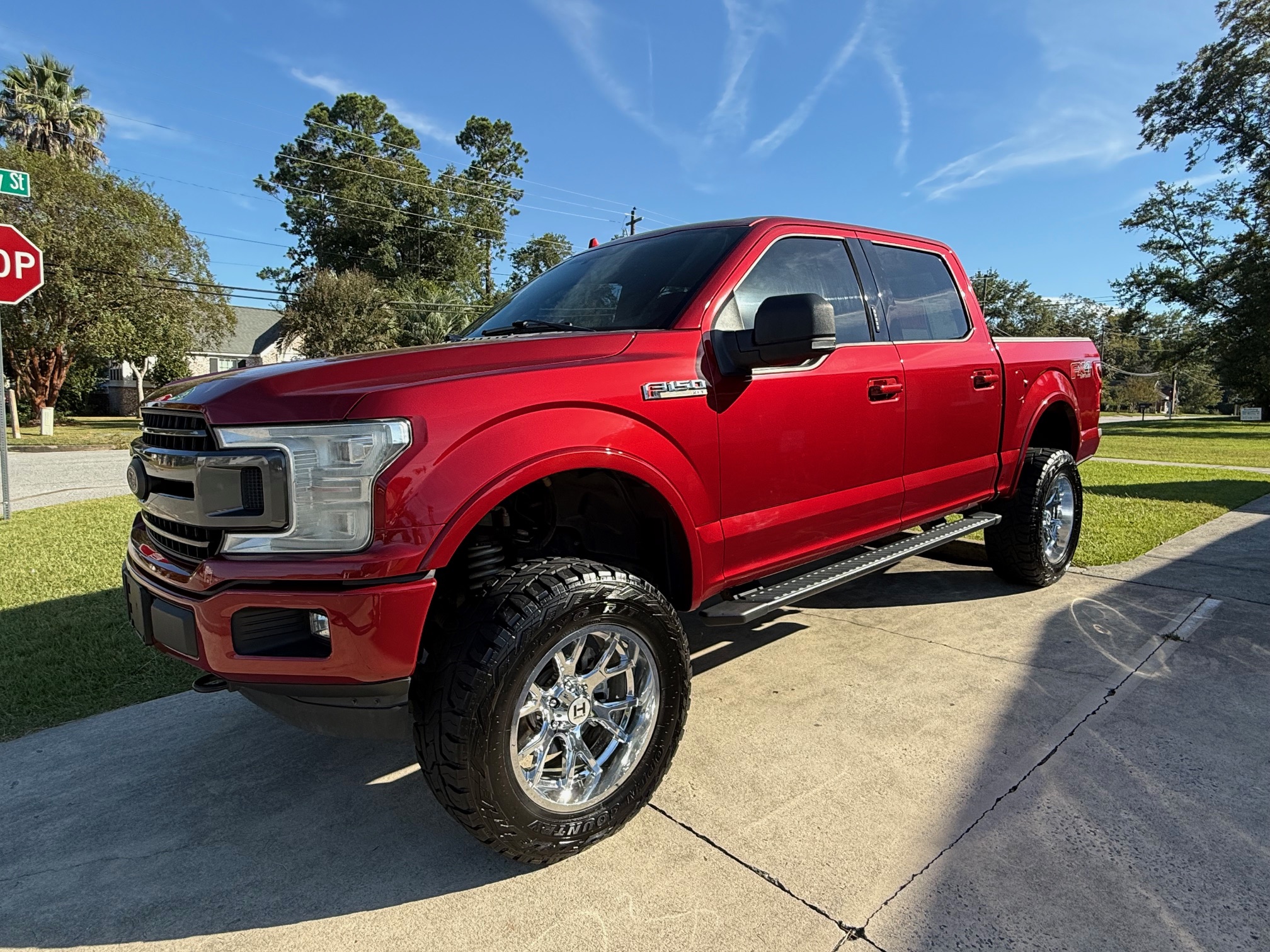 Used 2018 Ford F150 XLT w/ Equipment Group 302A Luxury AWD/4WD image 1