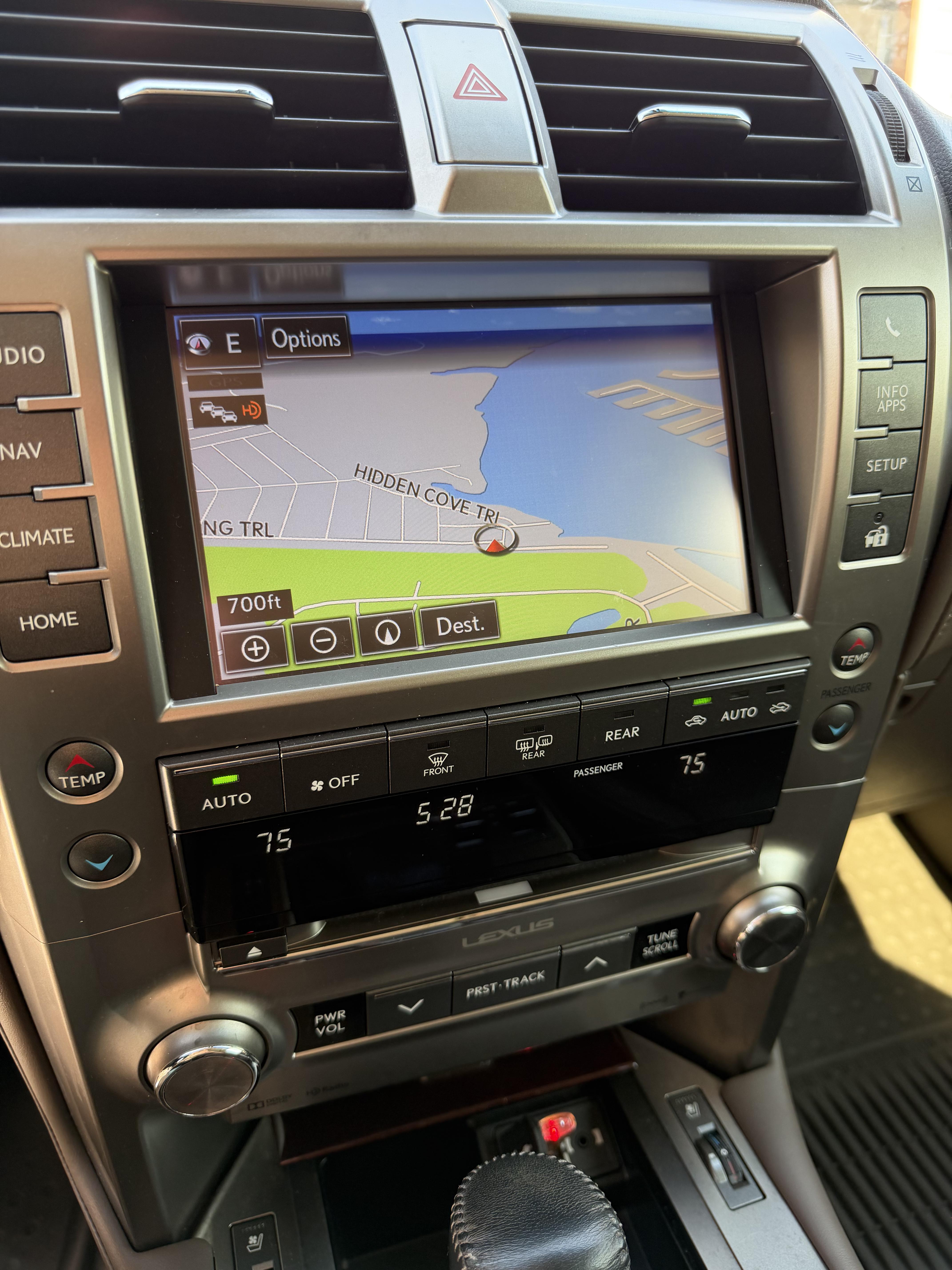 Used 2015 Lexus GX 460 w/ Premium Package AWD/4WD image 15