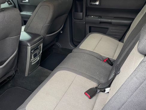 Used 2011 Ford Flex SE w/ Trailer Tow Pkg Class III image 12