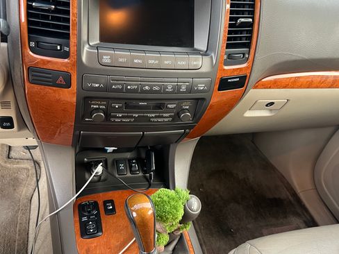 Used 2003 Lexus GX 470 AWD/4WD image 13