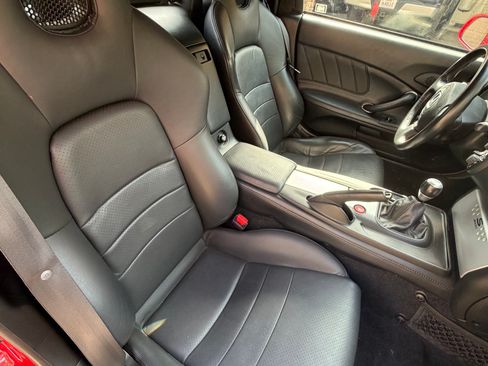 Used 2005 Honda S2000 image 11