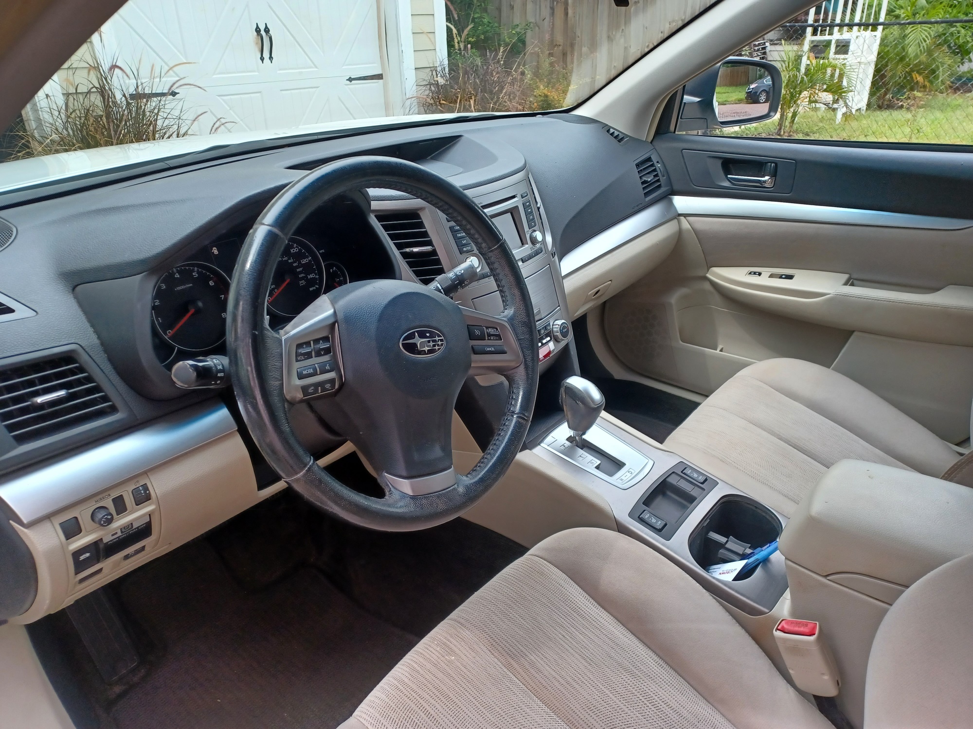 Used 2014 Subaru Outback 2.5i Premium AWD/4WD image 9