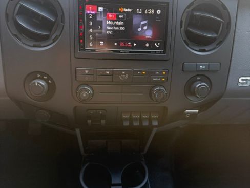 Used 2016 Ford F250 XL w/ Power Equipment Group AWD/4WD image 18