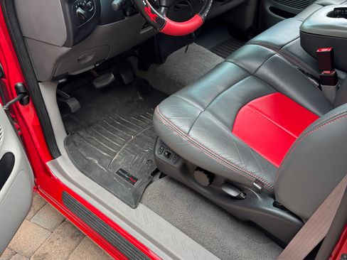 Used 2002 Ford F150 Lightning image 16