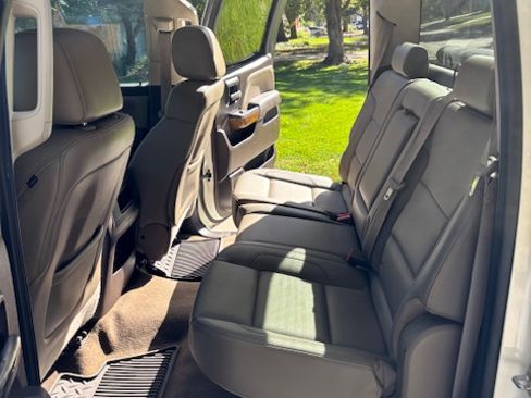 Used 2014 GMC Sierra 1500 SLT w/ Suspension Package, Off-Road image 17