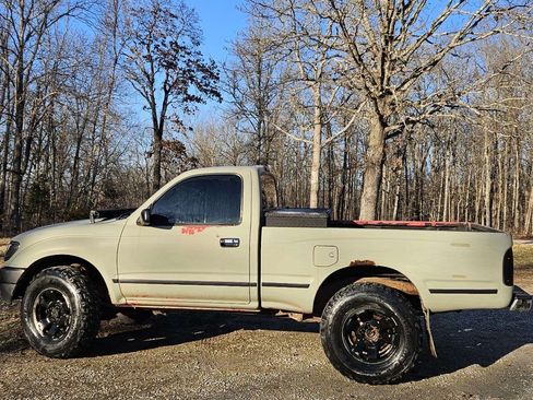Used 1995 Toyota Tacoma 4x4 Regular Cab image 8