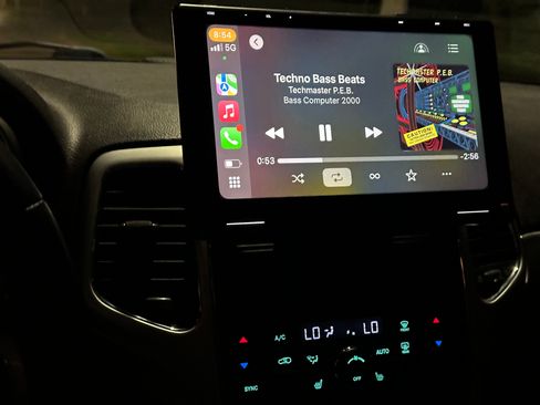 Used 2013 Jeep Grand Cherokee Trailhawk image 5