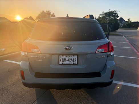 Used 2014 Subaru Outback 2.5i Limited w/ Moonroof Package image 16