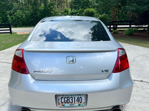 Used 2009 Honda Accord EX-L image 2