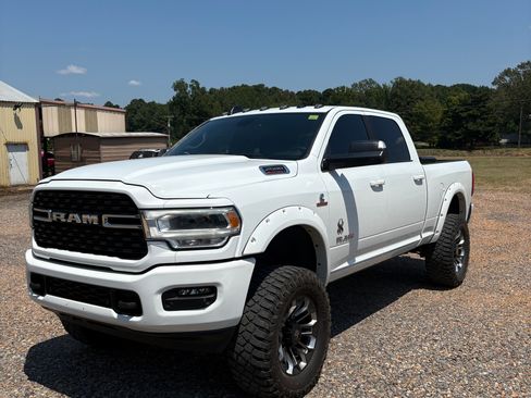 Used 2022 RAM 2500 Big Horn w/ Level C Equiment Group image 17