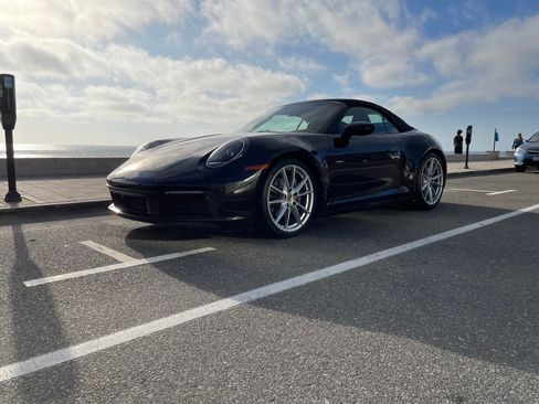 Used 2021 Porsche 911 Carrera image 4
