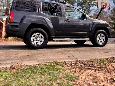 Used 2015 Nissan Xterra X w/ Nevada Tow Package image 4