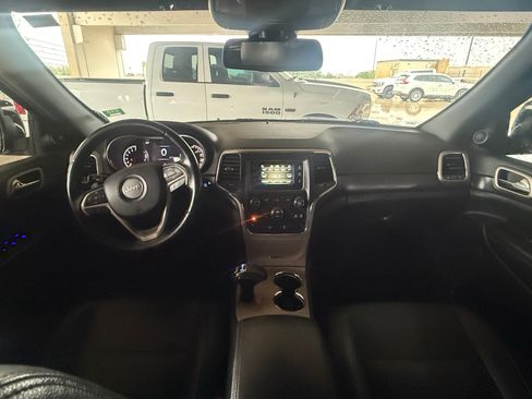 Used 2015 Jeep Grand Cherokee Laredo w/ Quick Order Package 23E RWD image 10