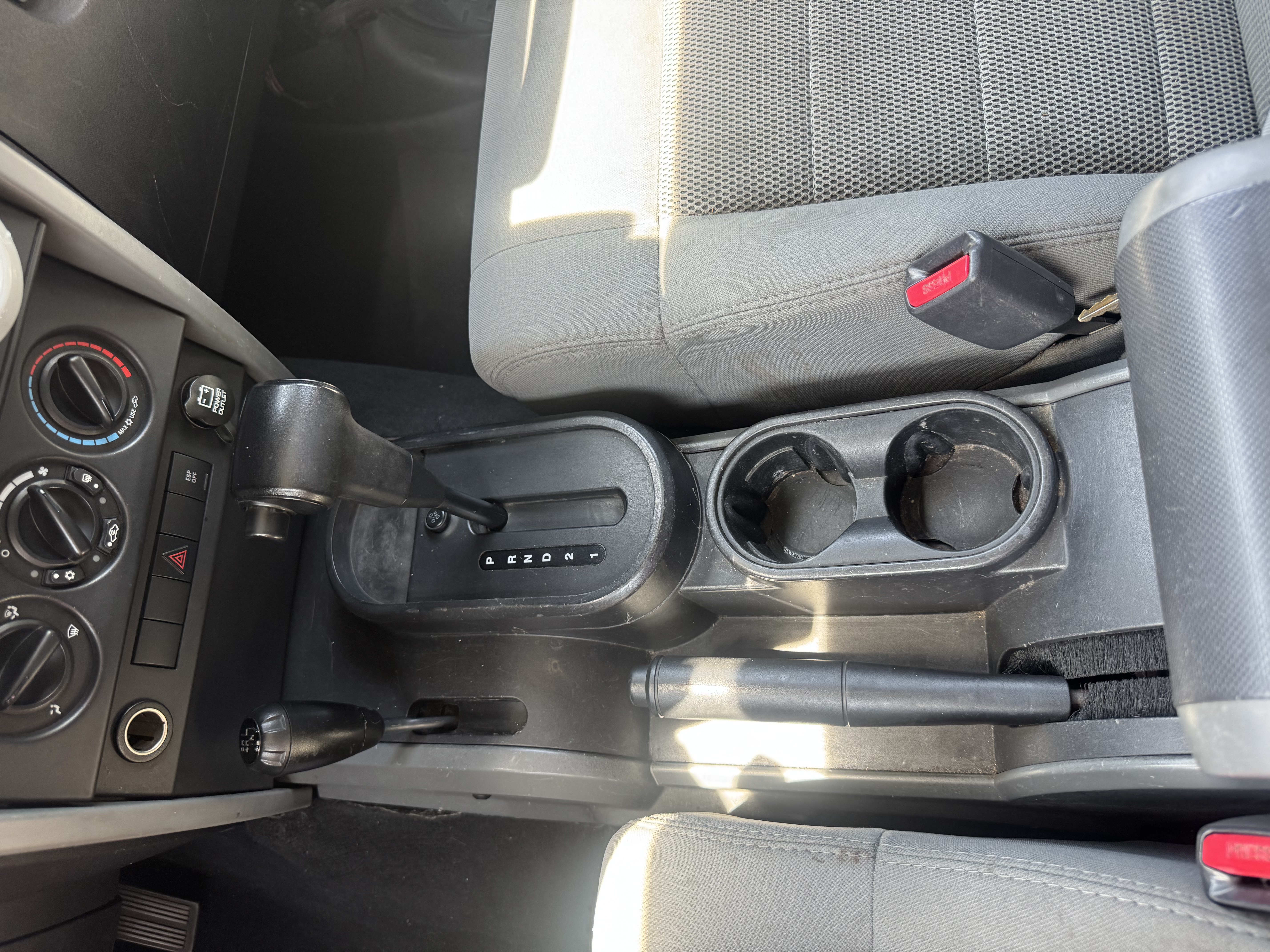 Used 2008 Jeep Wrangler Unlimited Sahara w/ Dual Top Group AWD/4WD image 10