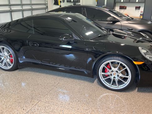 Used 2015 Porsche 911 Carrera image 2