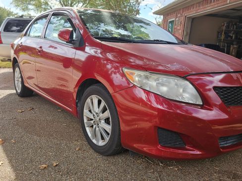 Used 2009 Toyota Corolla FWD image 2