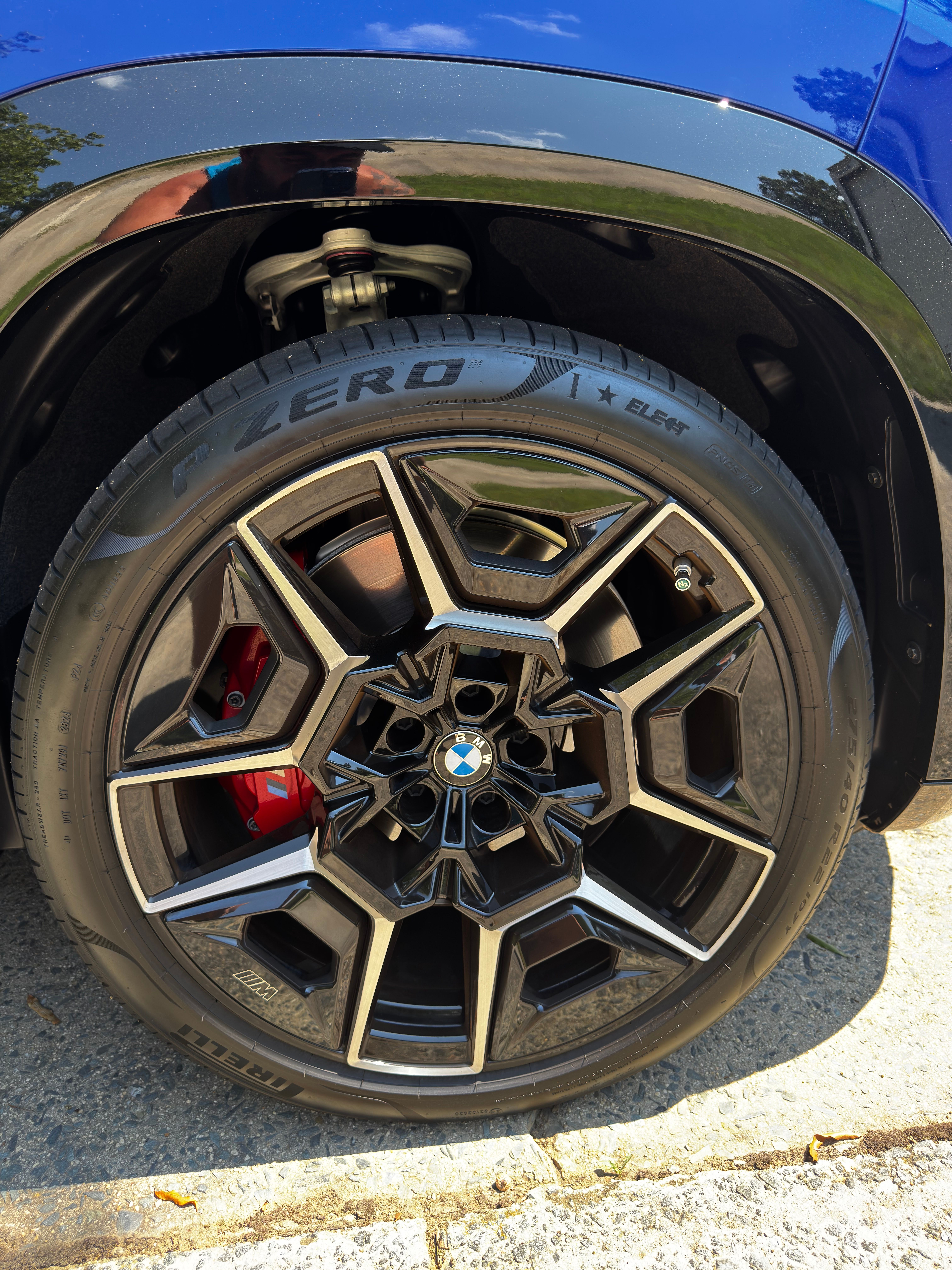 Used 2023 BMW XM w/ M Driver's Package AWD/4WD image 21