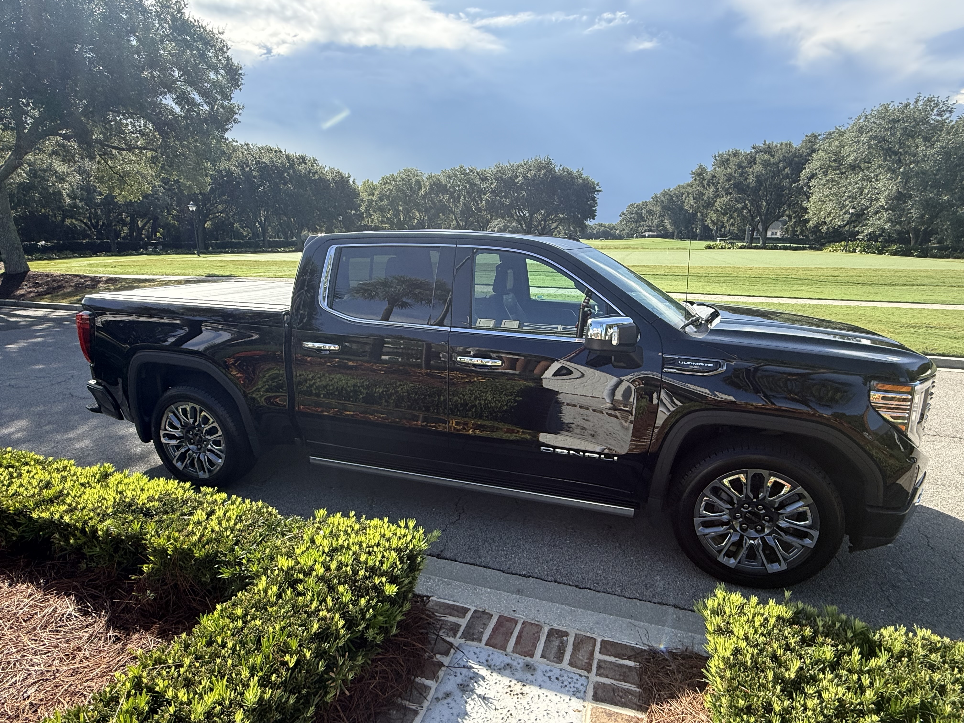 Used 2024 GMC Sierra 1500 Denali Ultimate AWD/4WD image 6