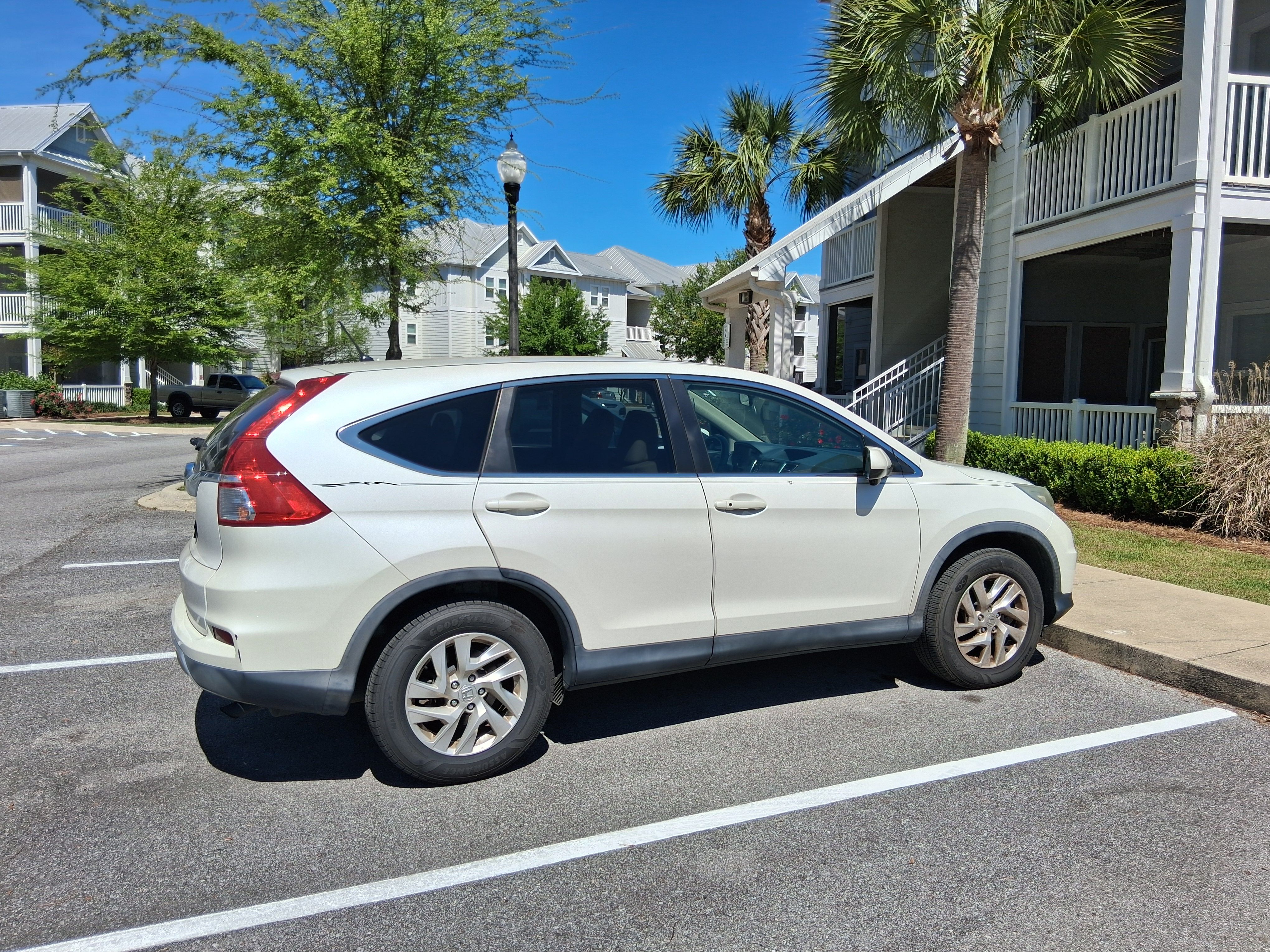 Used 2016 Honda CR-V EX image 1