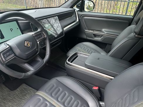 Used 2025 Rivian R1S Adventure image 12